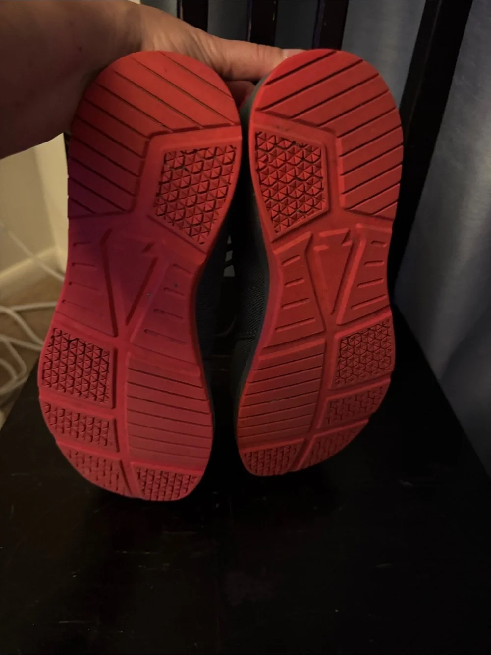 Women's Goruck trainers in Gray with Red Trim